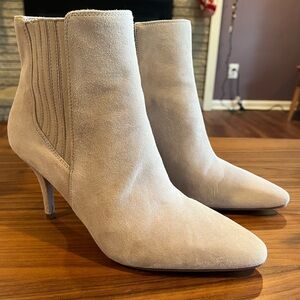 VINCE CAMUTO Suede Leather Ambind Bootie Boot Almond Beige Women's size 9